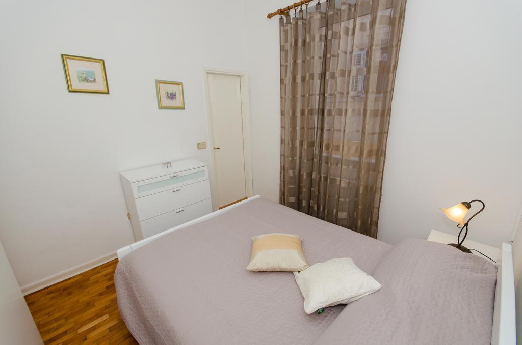 Apartment Noemi 罗维尼 外观 照片